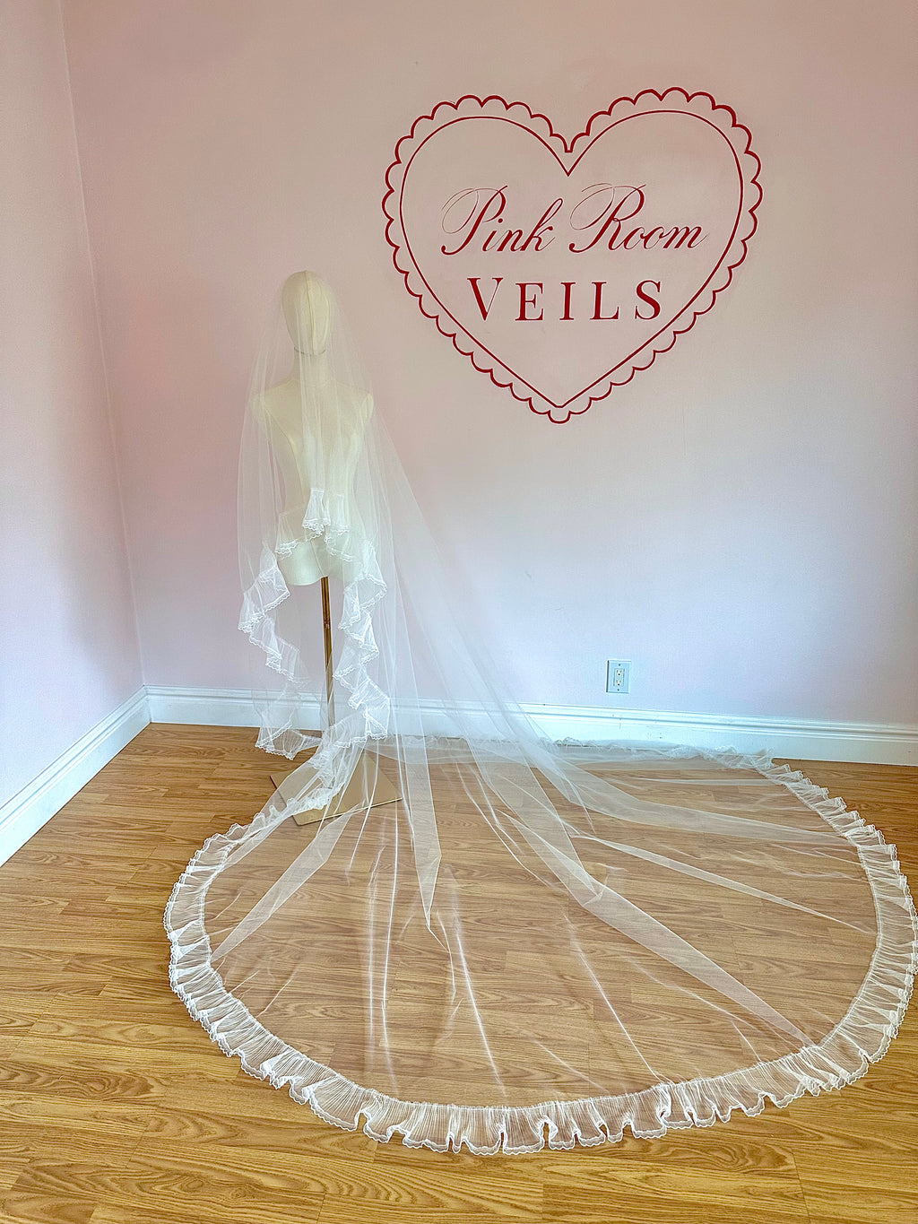Ruffle Trim Veil- Extra Wide