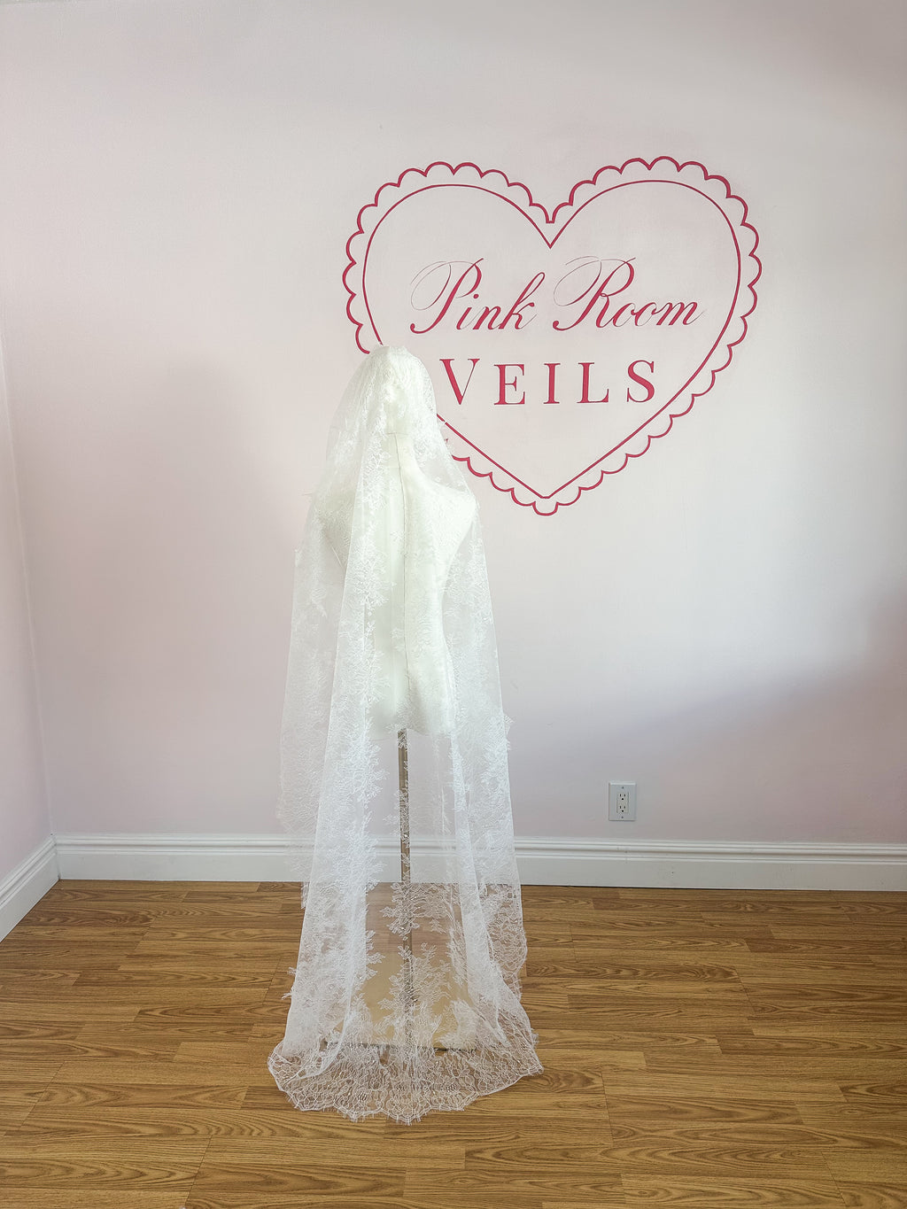 Mantilla Chantilly Lace Veil