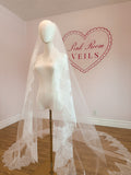Cascading Chantilly Lace Trim Veil